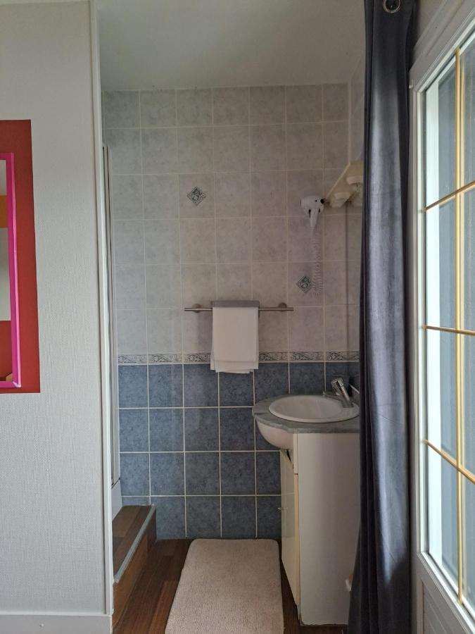 Le Petit Pecheur Hotel Saint-Florent-le-Vieil Bagian luar foto