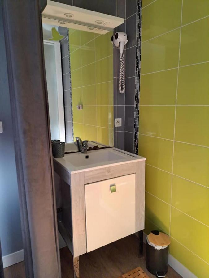Le Petit Pecheur Hotel Saint-Florent-le-Vieil Bagian luar foto