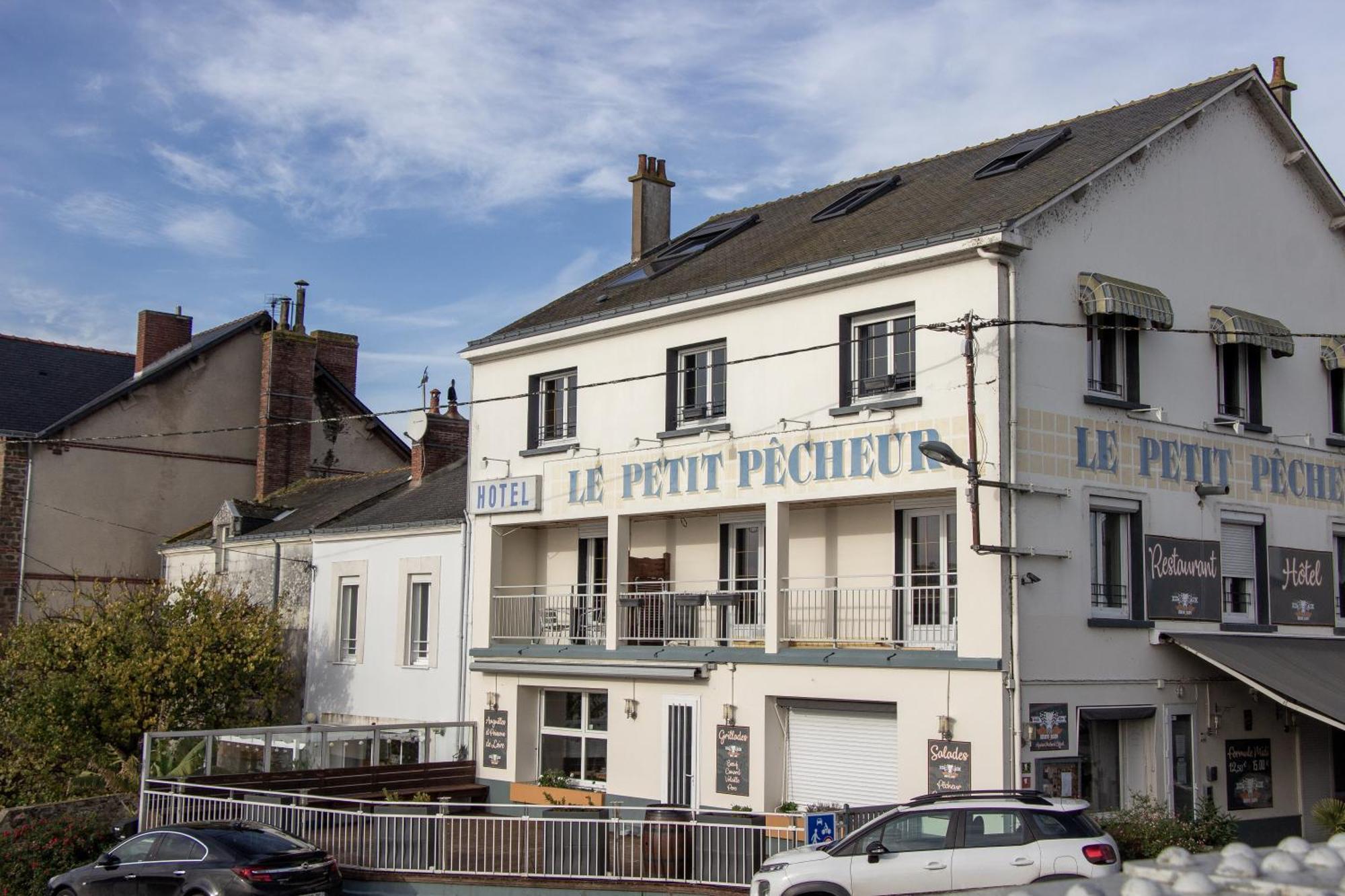 Le Petit Pecheur Hotel Saint-Florent-le-Vieil Bagian luar foto