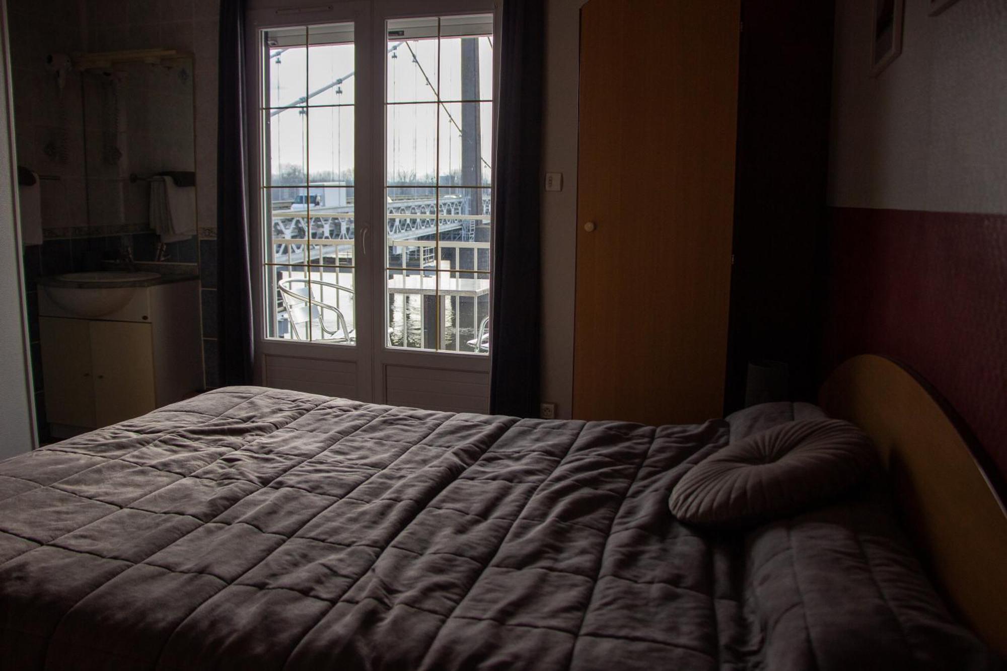 Le Petit Pecheur Hotel Saint-Florent-le-Vieil Bagian luar foto