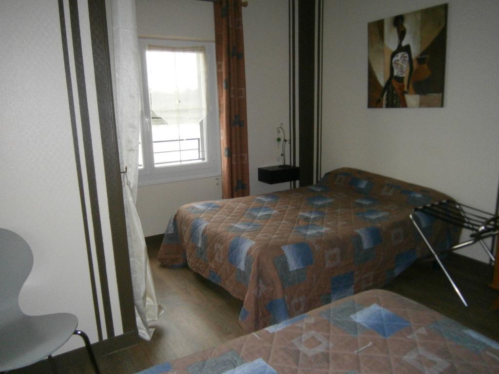 Le Petit Pecheur Hotel Saint-Florent-le-Vieil Bagian luar foto