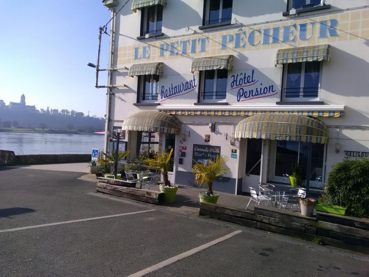 Le Petit Pecheur Hotel Saint-Florent-le-Vieil Bagian luar foto
